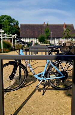 Fahrrad Fahrradbügel Radbügel Fahrradständer Kirchplatz 