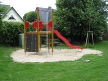 Rutschanlage auf Spielplatz Ortfeld