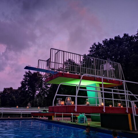 Freibad Bullerteich - Kerzenscheinschwimmen